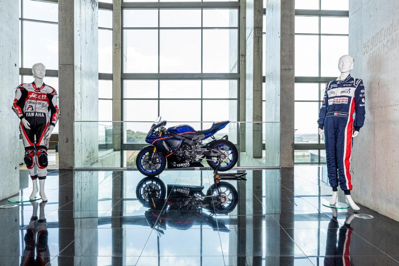 Algarve Race Resort - Hotel Montes de Cima エクステリア 写真